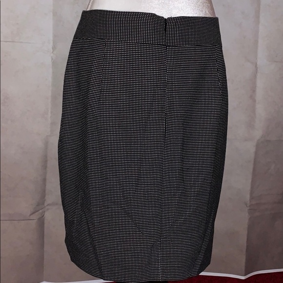 Banana Republic B/W Skirt Tiny Print w/Bow - Picture 5 of 8